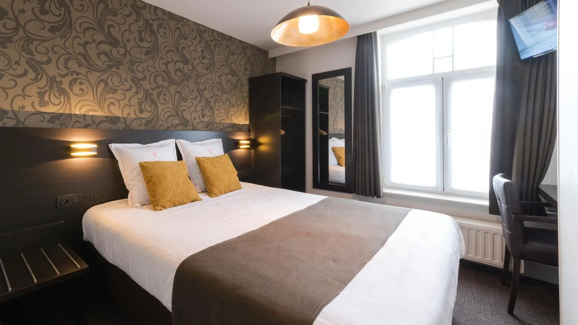 Hotel Kristoffel - Ontbijt Inbegrepen Миделкерк